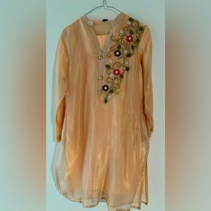 Size Medium party wear only 1 time used.